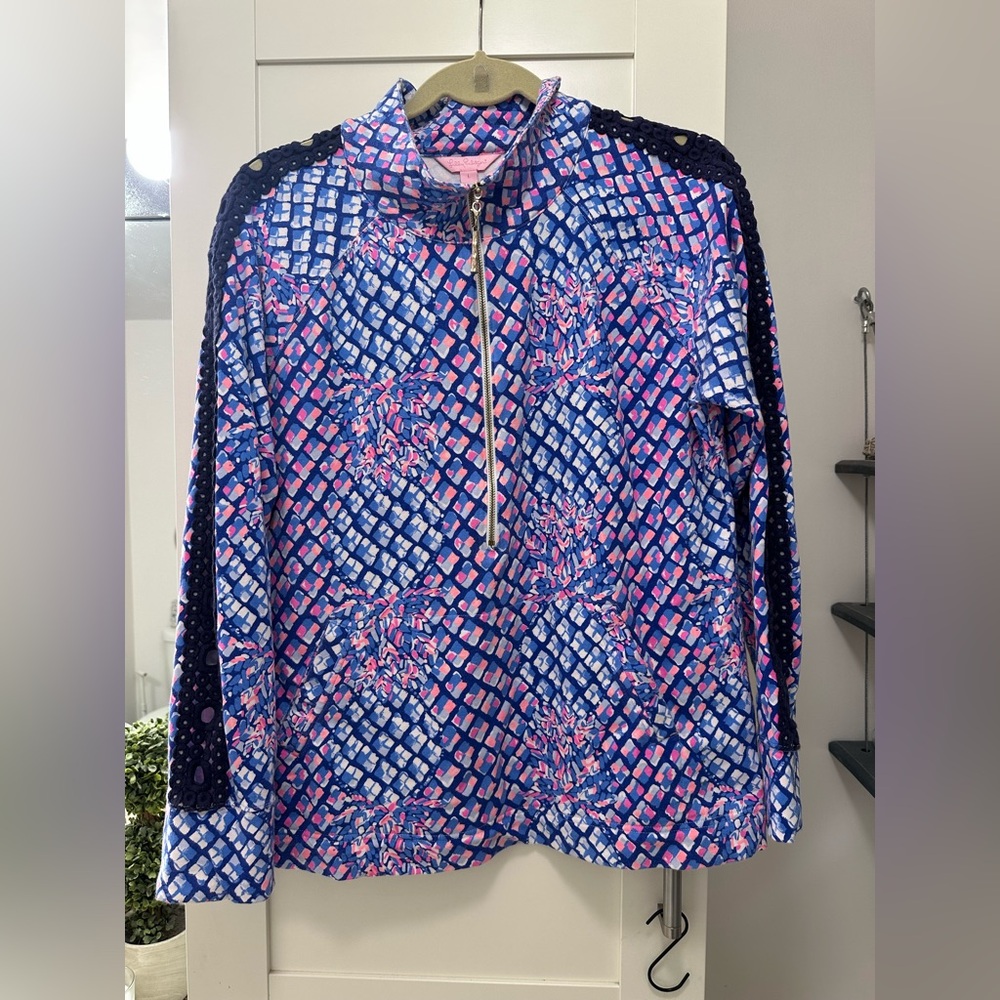 Woman’s size L- Lilly Pulitzer